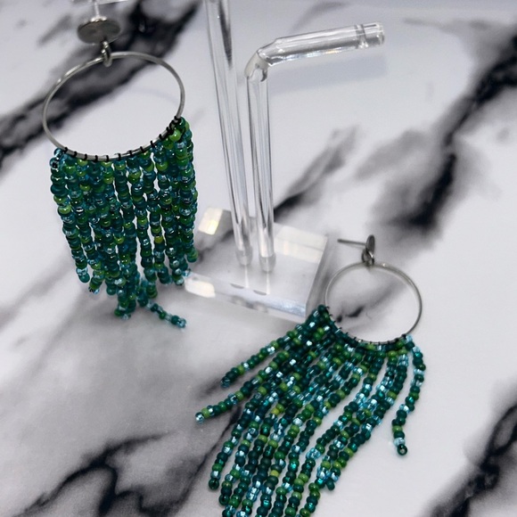 Elegant Beaded Fringe Earrings in Green and Blue - Picture 4 of 4